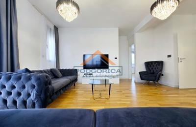 Luksuzan trosoban stan 140 m² – Tološi