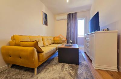 Jednosoban stan 45 m² – Central Point, Podgorica